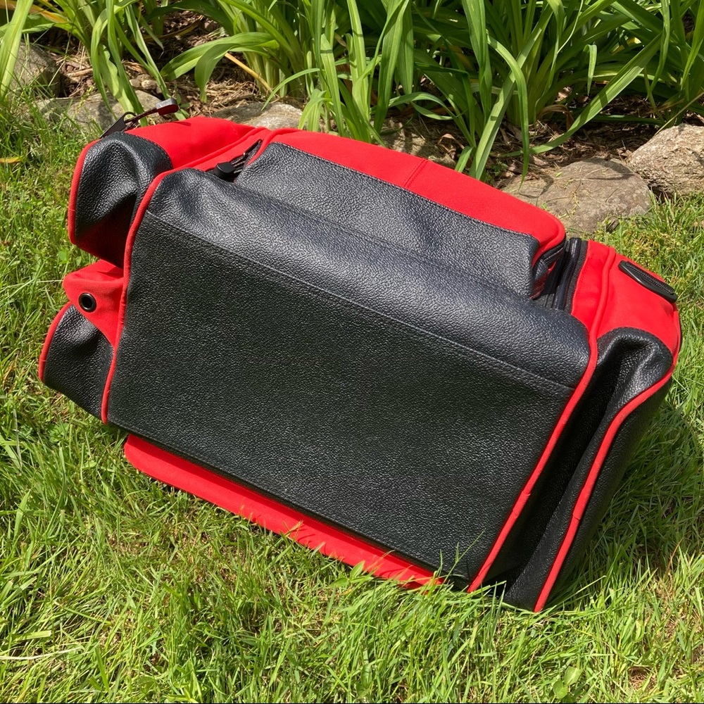 Marlboro Collectors Gear Fishing Tackle Bag - Picture 15 of 16